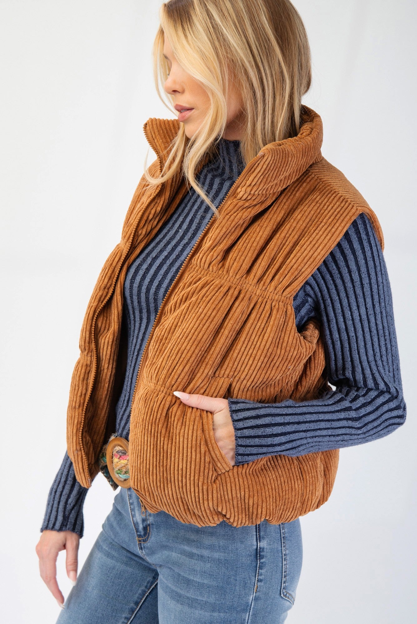 Callie Corduroy Puffer Zipper Vest in Camel