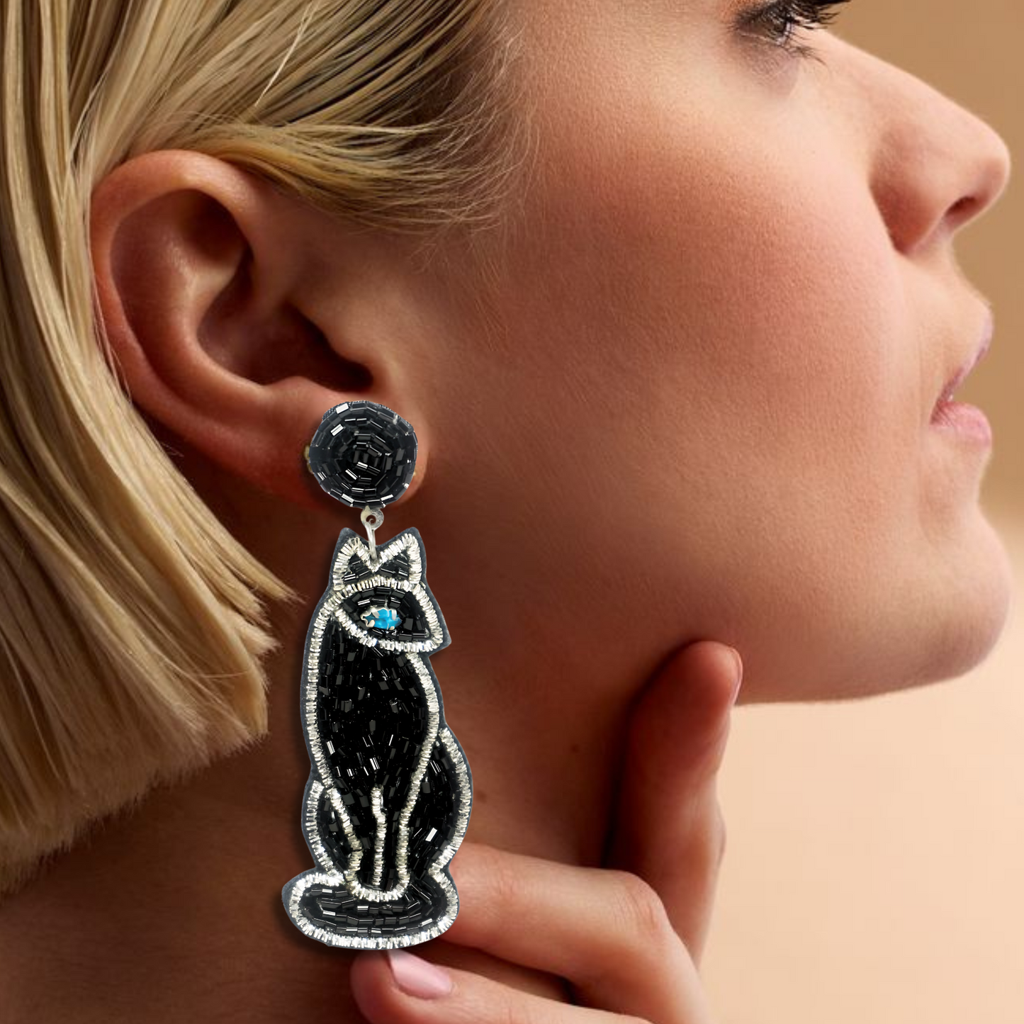 Black Panther Glass Beaded Crystal Eye Cat Earrings