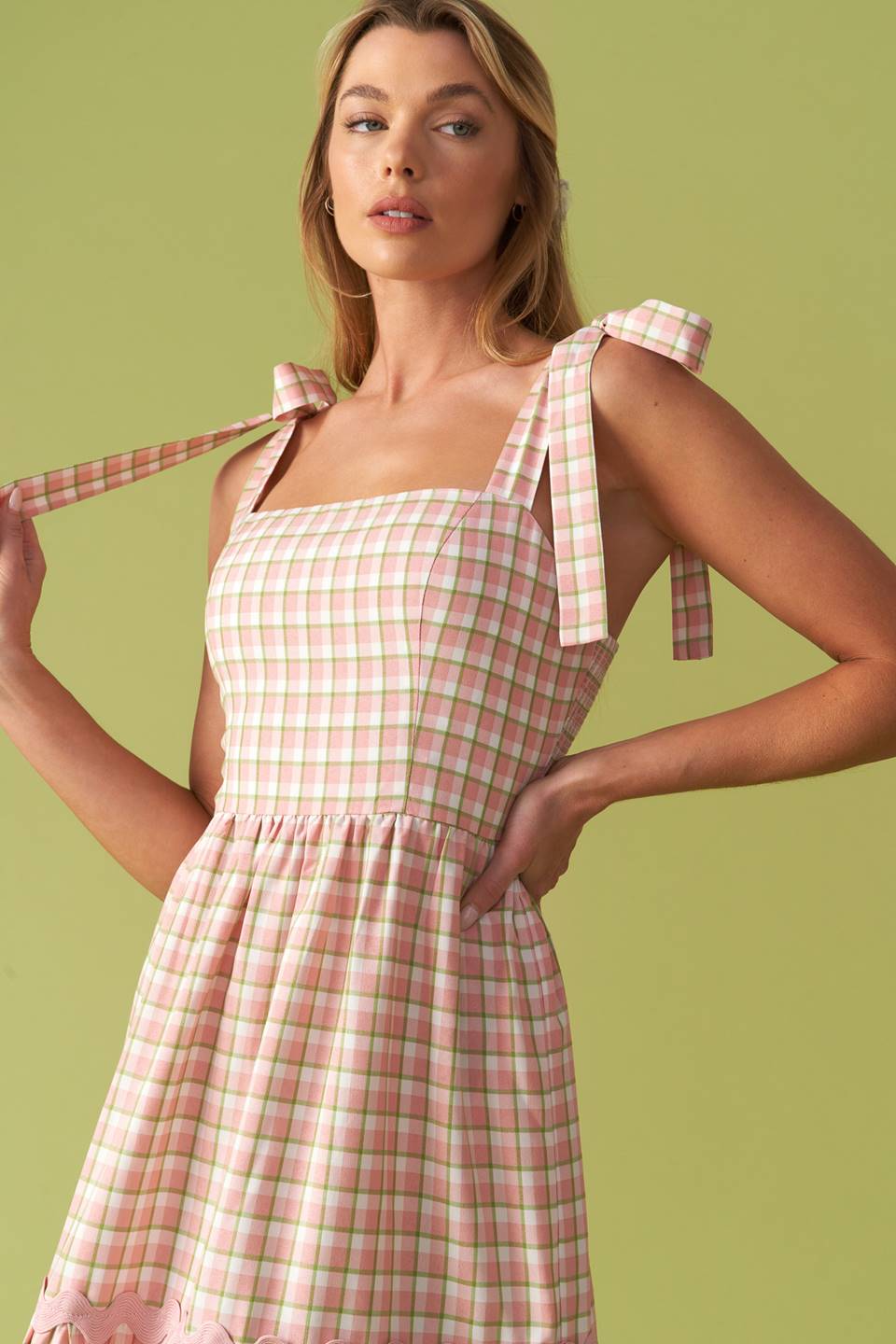 IMAGINA ESE VESTIDO MIDI DE CUADROS VERDES Y ROSAS