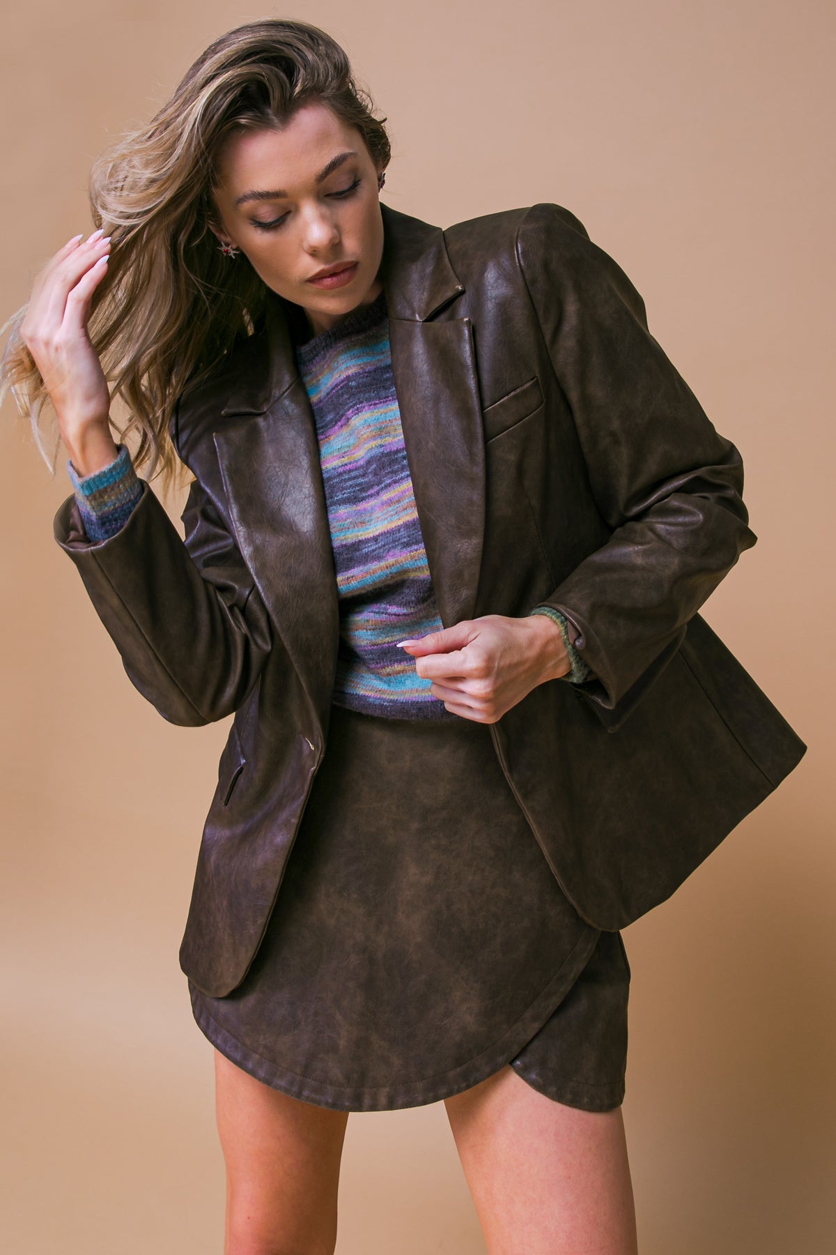 BLAZER DE PIEL SINTÉTICA DE ASPECTO EXCEPCIONAL