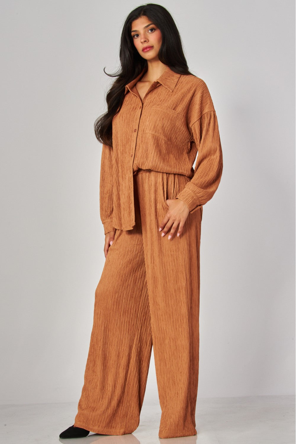WELCOME THE WEEKEND LOUNGE PANTS SET IN CAMEL