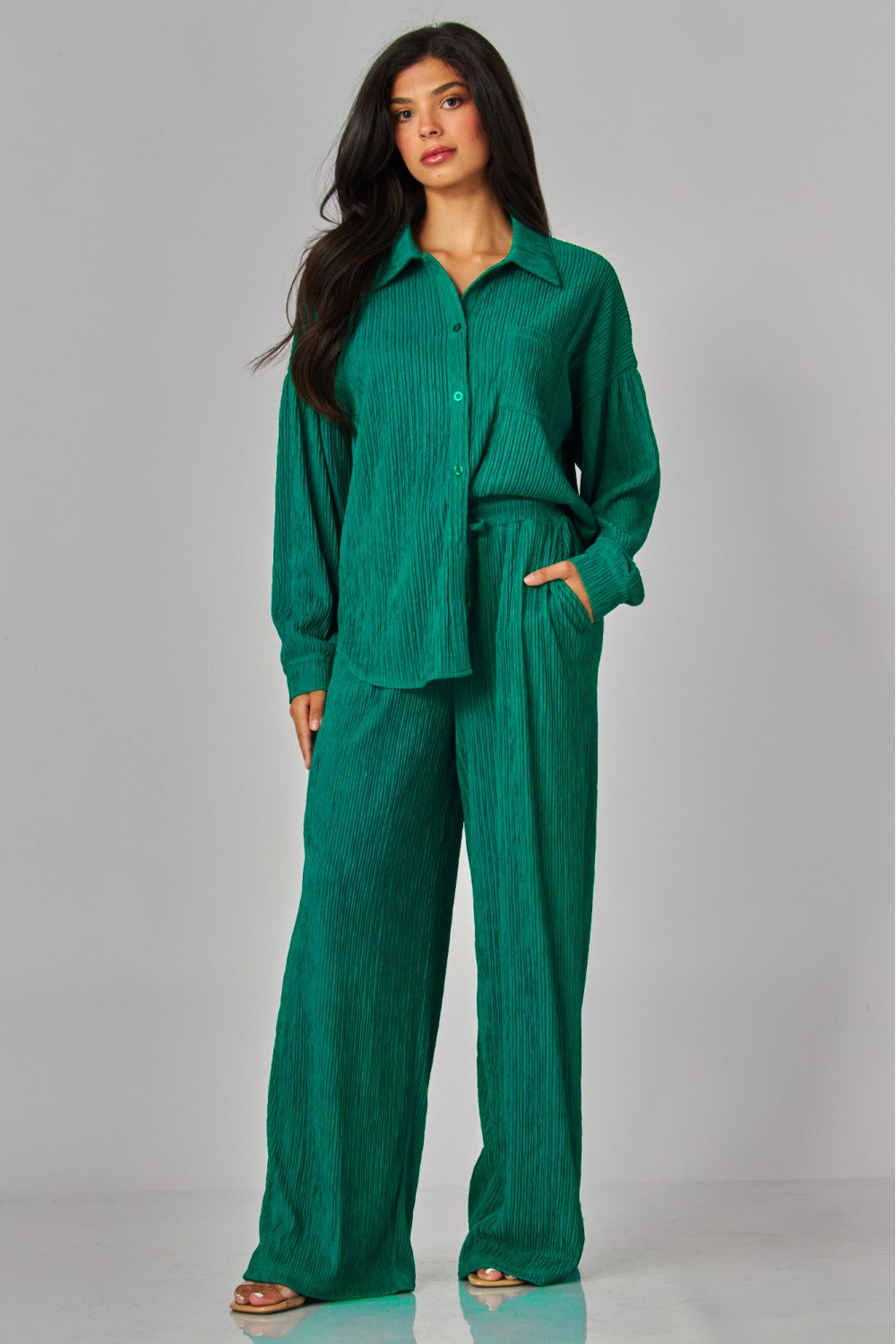 WELCOME THE WEEKEND LOUNGE PANTS SET IN EMERALD