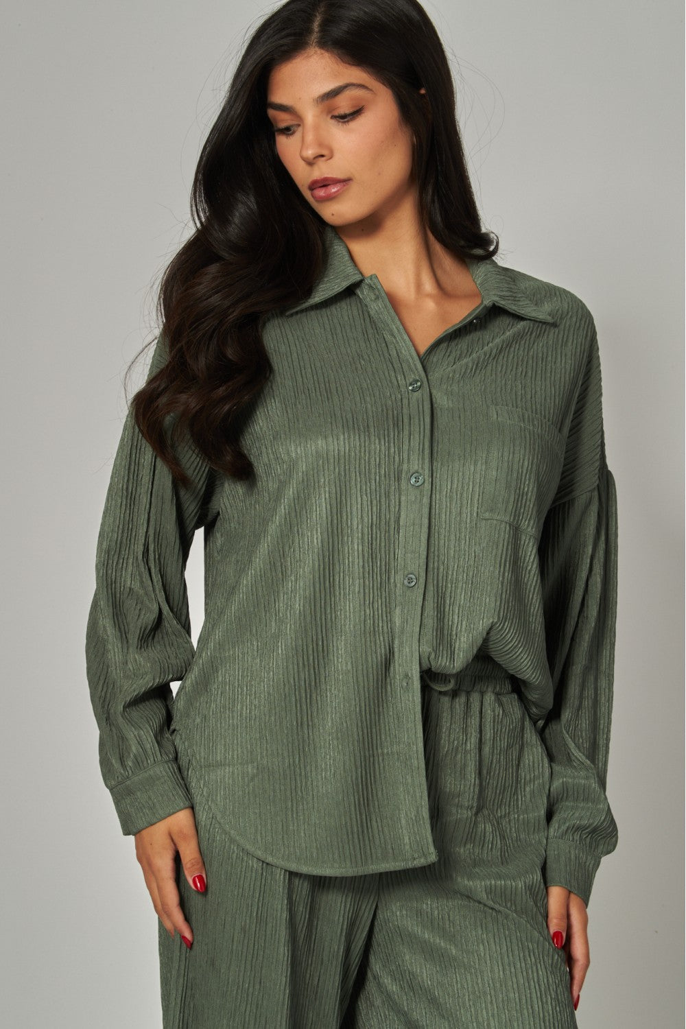 WELCOME THE WEEKEND LOUNGE PANTS SET IN OLIVE