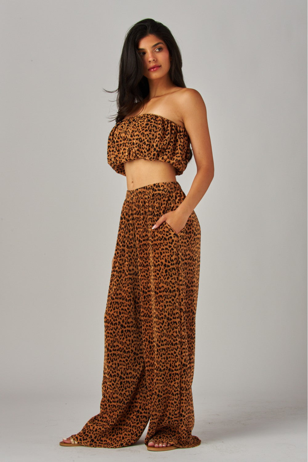 THE WILD SIDE LEOPARD SHIMMER 2PC LOUNGE SET