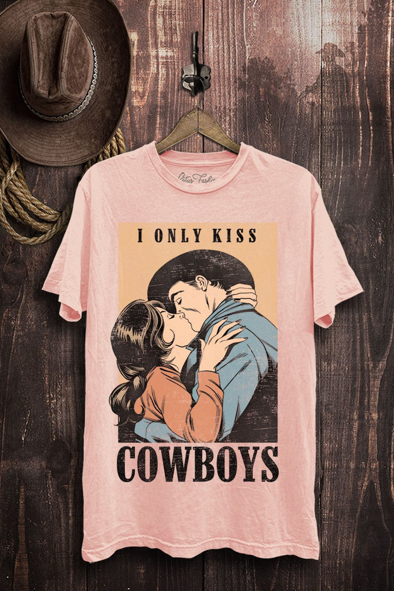 I Only Kiss Cowboys Western Graphic T-Shirt