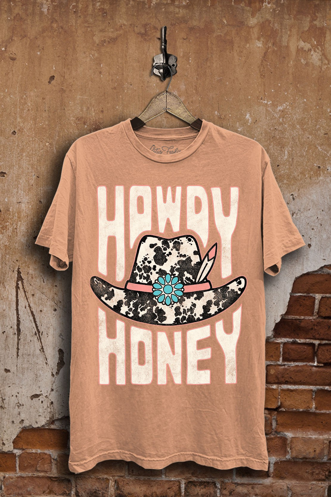 Howdy Honey Western Graphic T-Shirt
