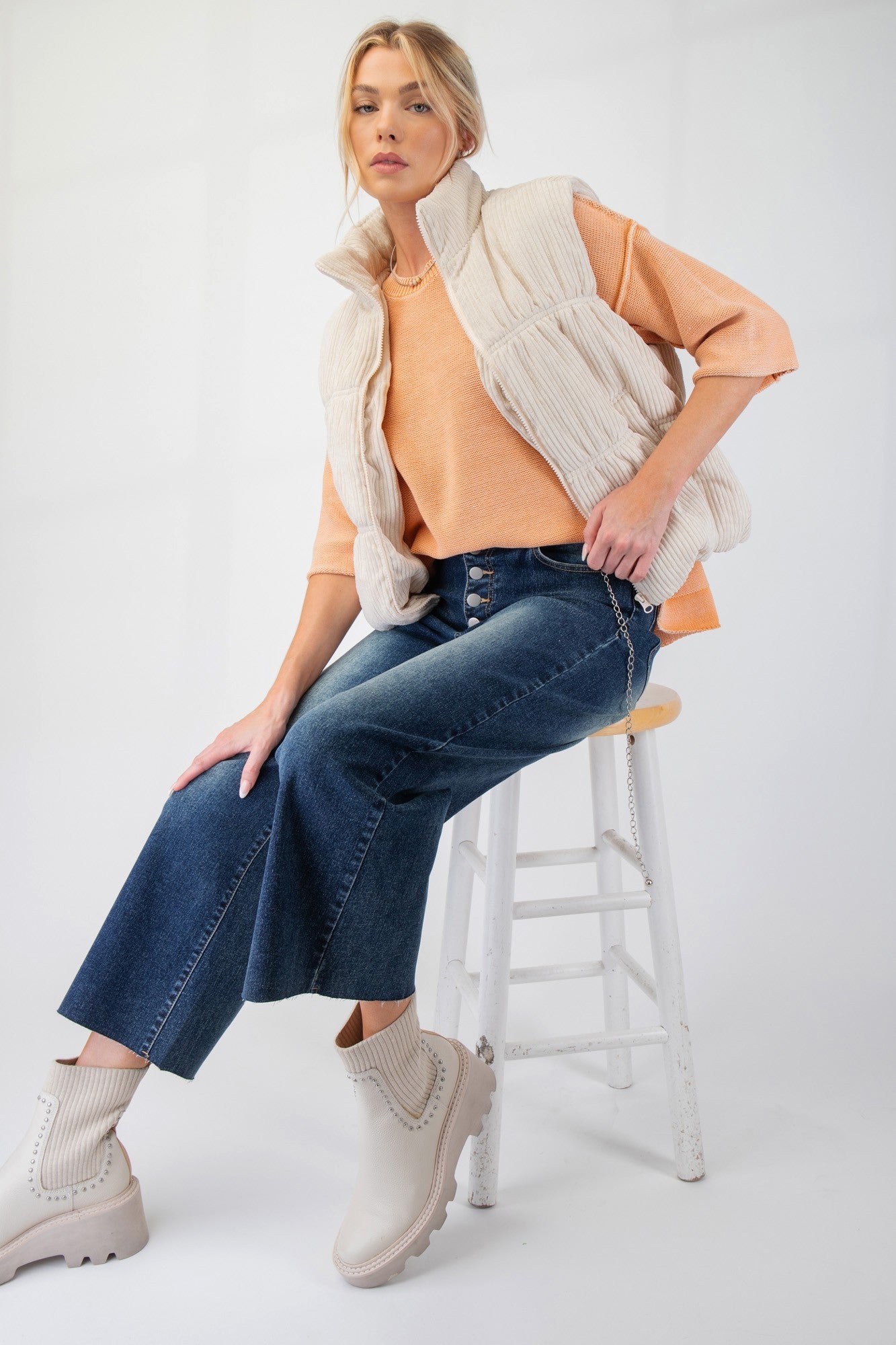 Callie Corduroy Puffer Zipper Vest in Ivory