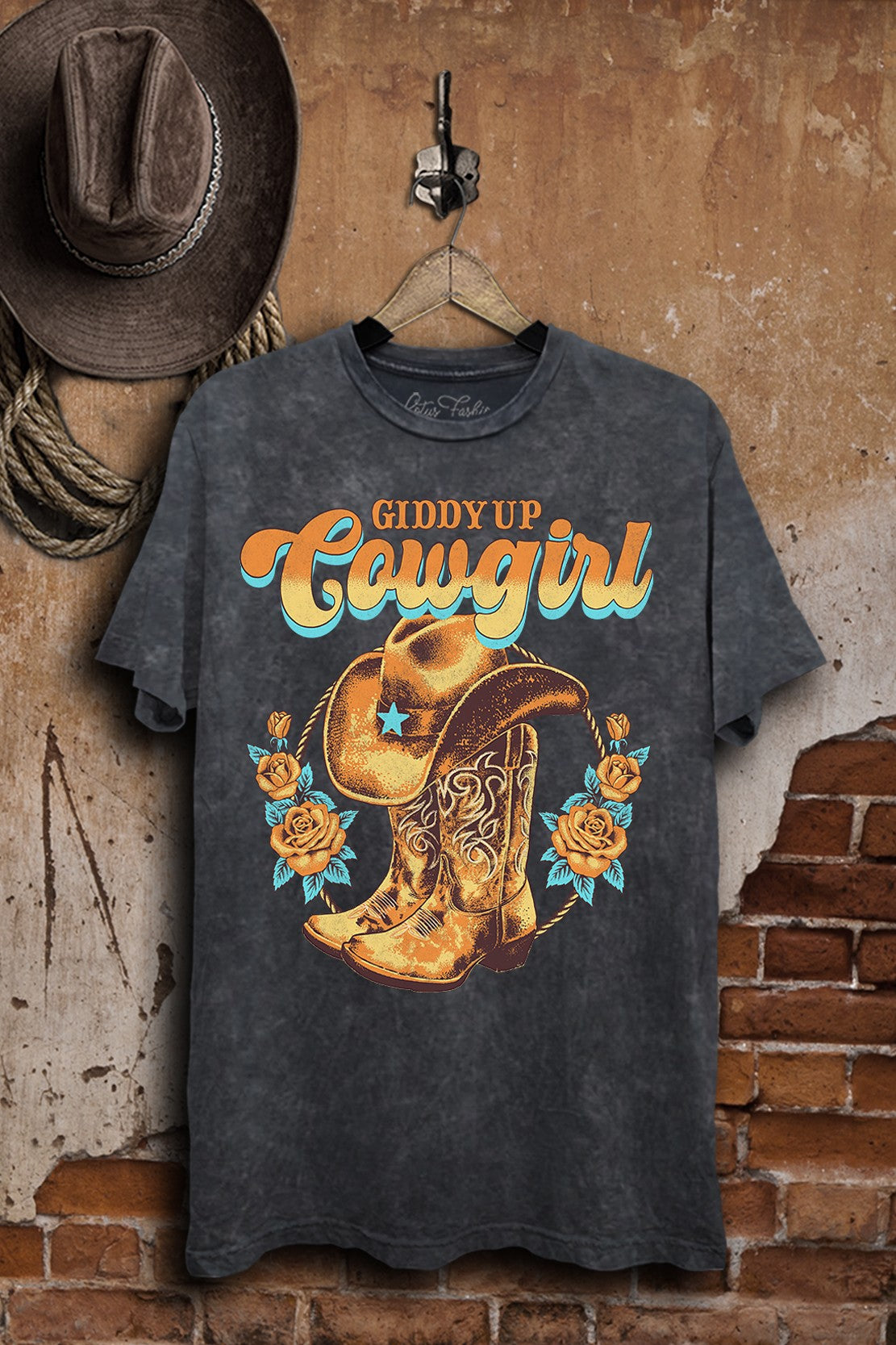 Giddy Up Cowgirl Western Graphic T-Shirt