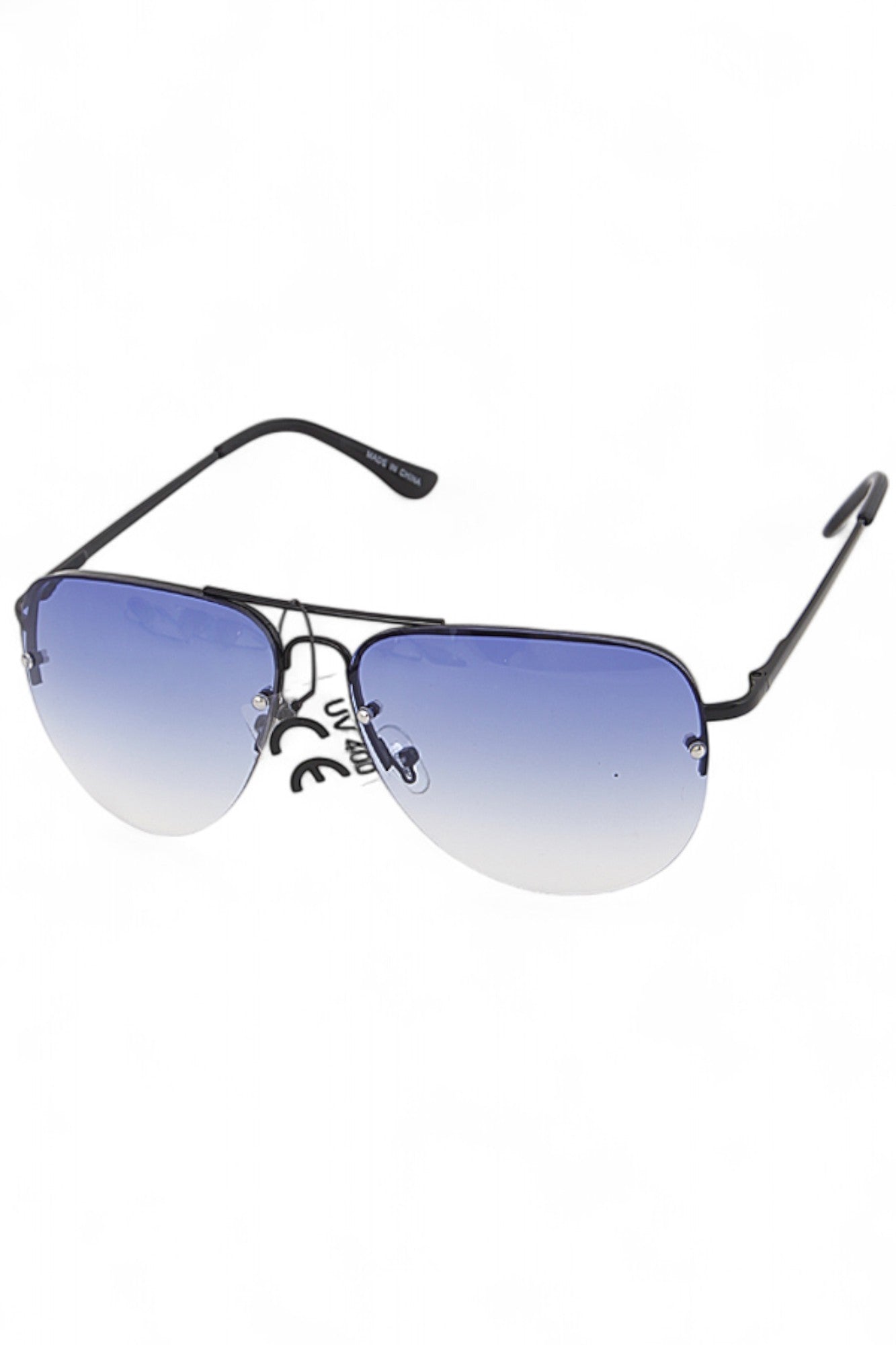 Iconic Aviator Style Sunglasses