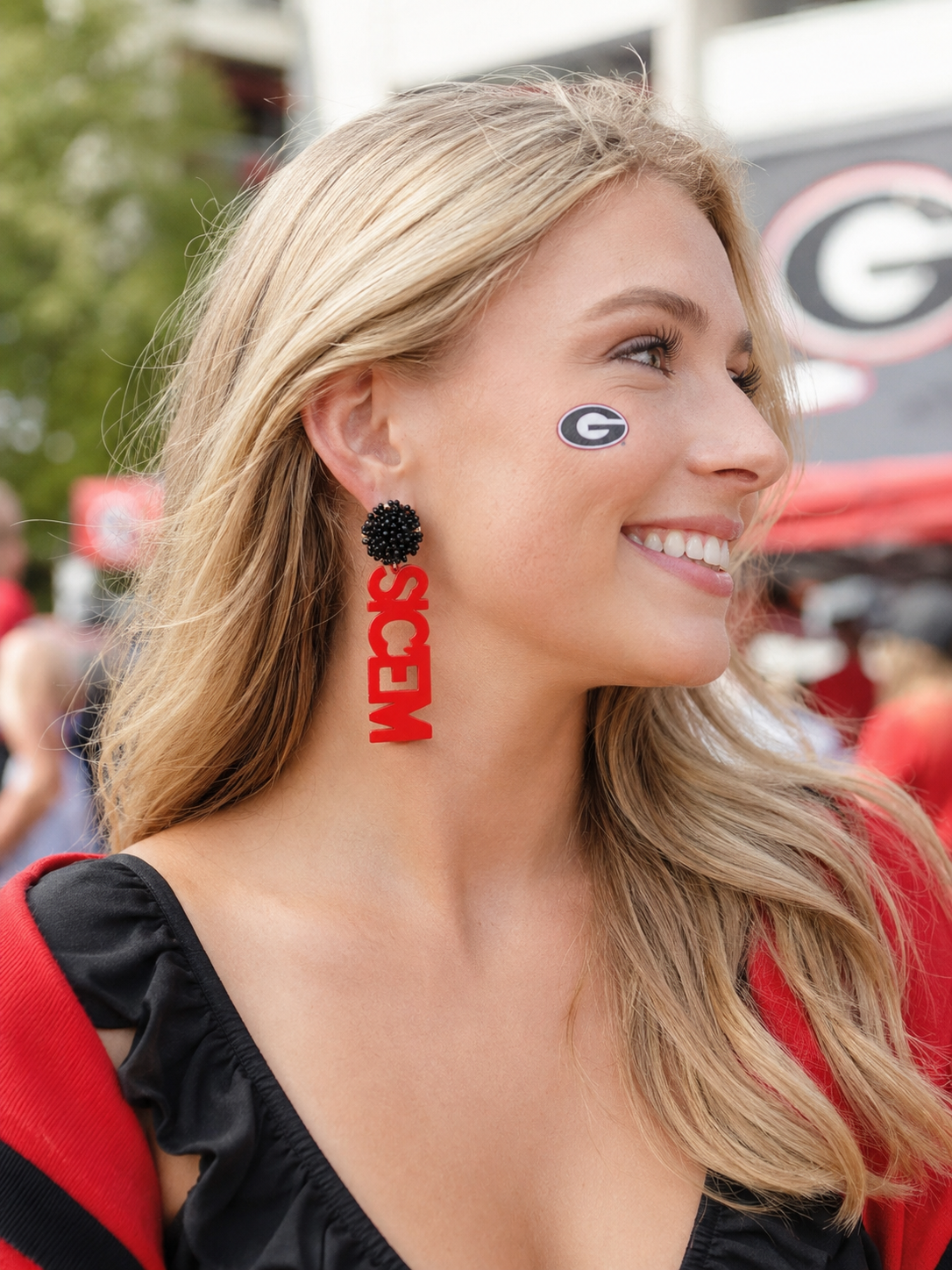 Aretes de fútbol americano de palabras UGA SicEm Pom-Pom