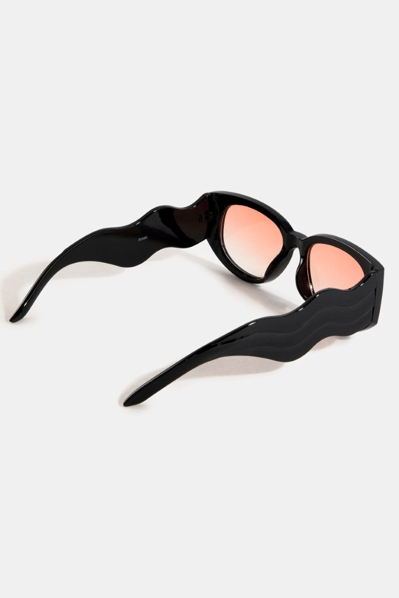 The Wave Retro Mod Sunglasses