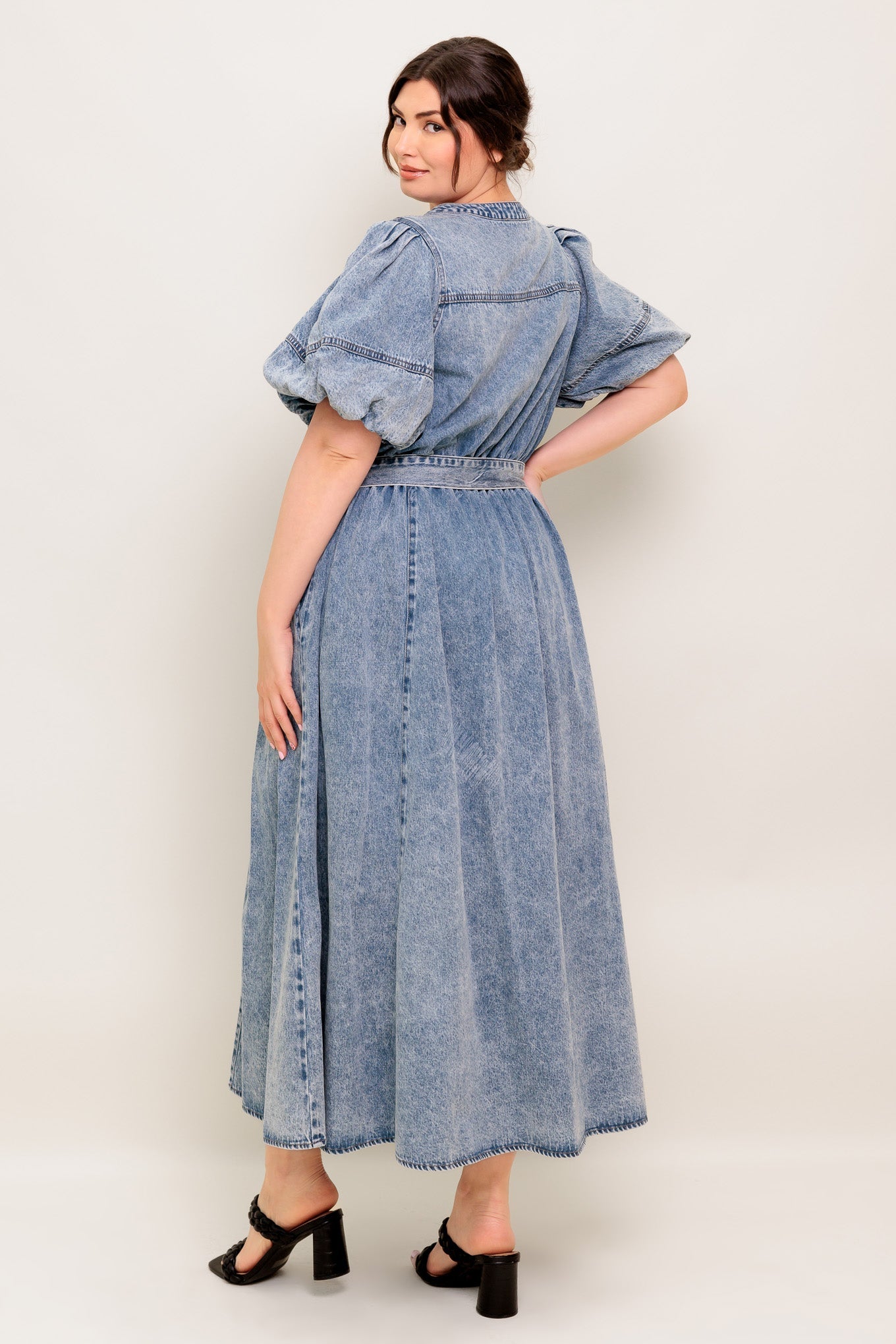 VESTIDO MIDI BAREFORM DE MEZCLILLA LIGERA