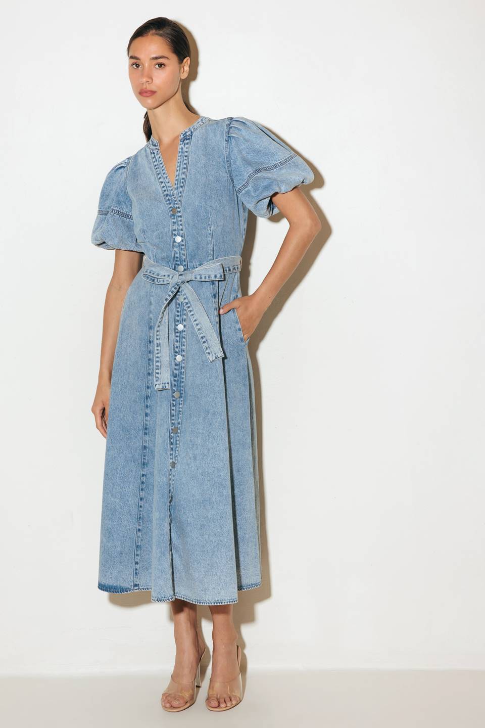 VESTIDO MIDI BAREFORM DE MEZCLILLA LIGERA