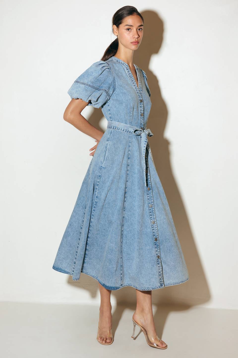 VESTIDO MIDI BAREFORM DE MEZCLILLA LIGERA
