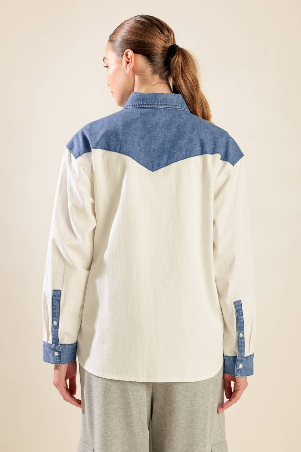 KEEP IT GOING WOVEN DENIM SHIRT