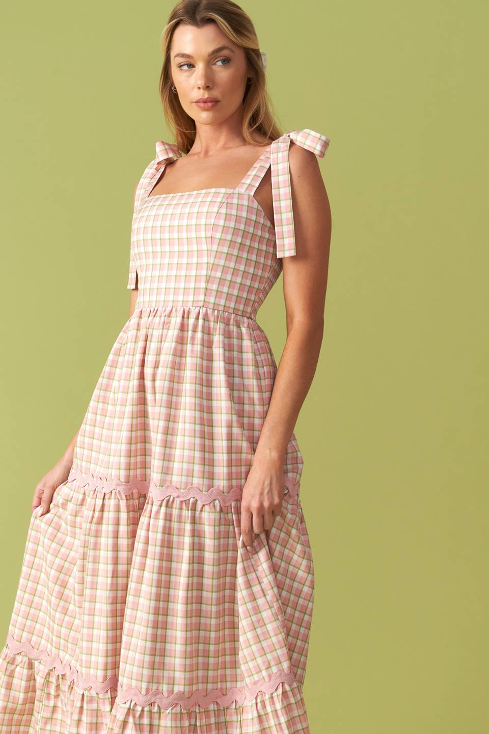 IMAGINA ESE VESTIDO MIDI DE CUADROS VERDES Y ROSAS