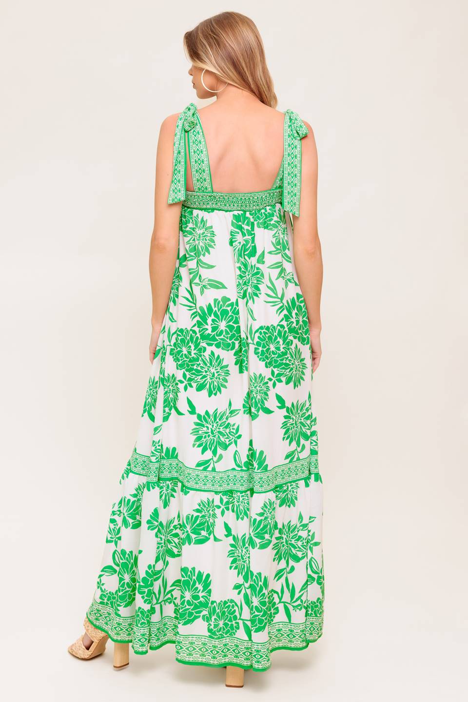 VESTIDO MAXI TEJIDO "GARDEN TALES"