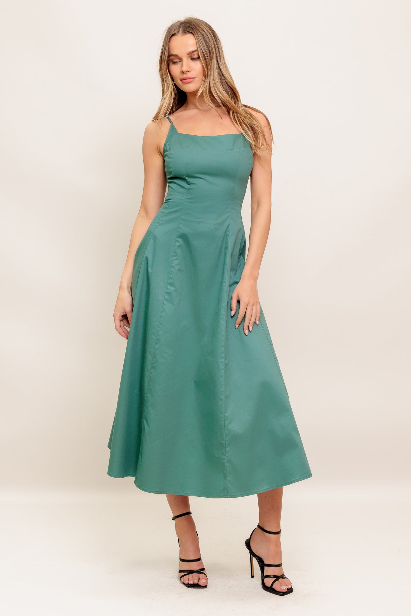 VESTIDO MIDI TEJIDO ELEGANTE VERDE