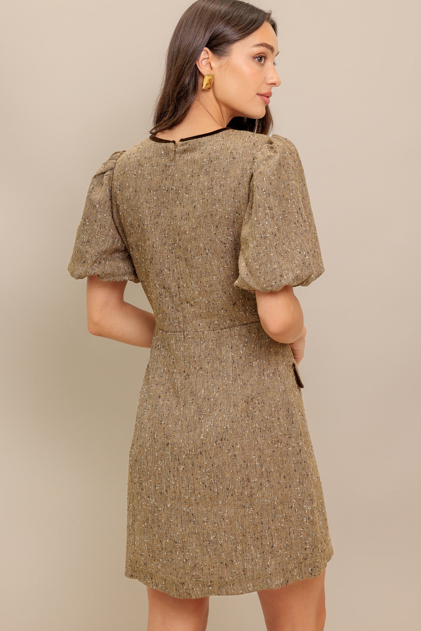 VESTIDO MINI MADEMOISELLE MODE TEJIDO CON ESTAMPADO DE HIERBA