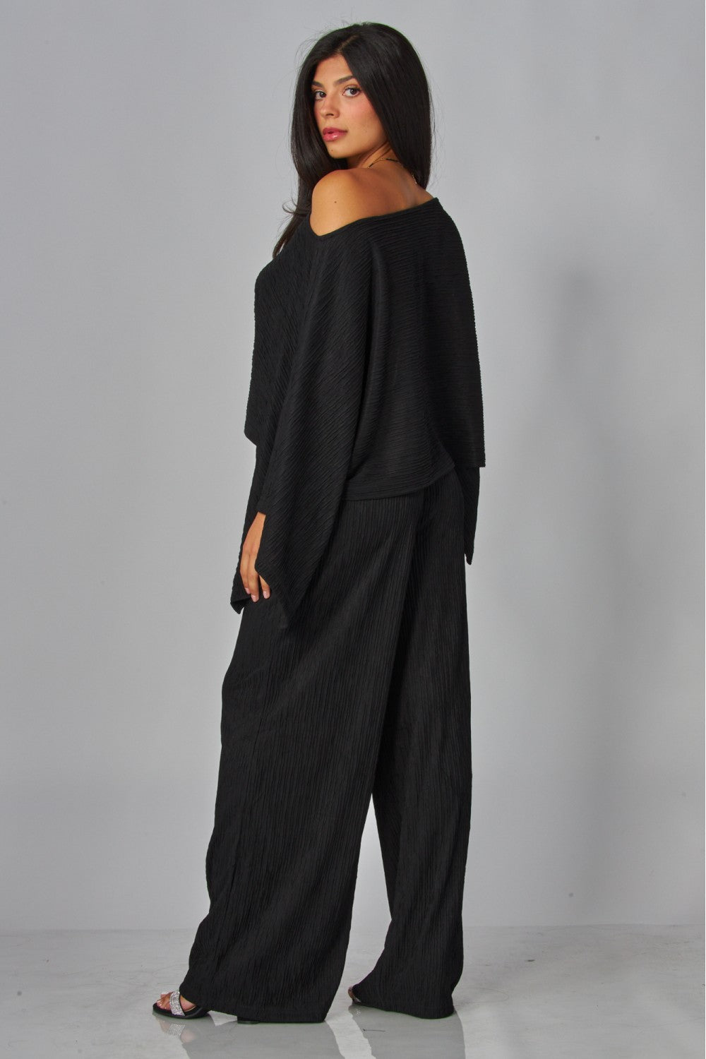 LEISURELY LUXE PANTS SET IN BLACK