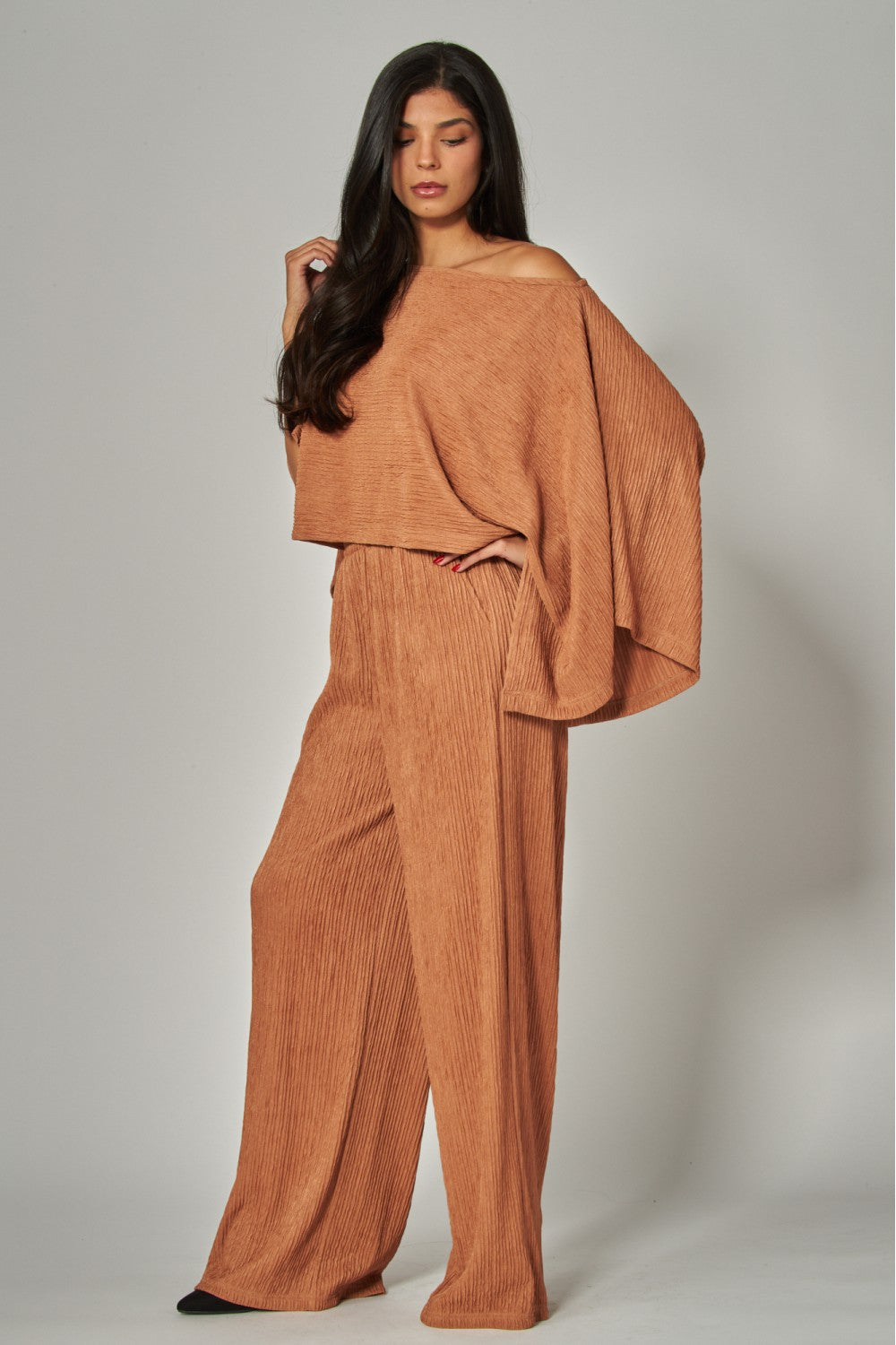 LEISURELY LUXE PANTS SET IN CAMEL