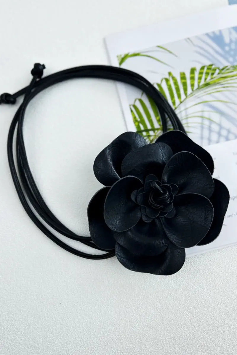 Wildflower: Bohemian Leather Flower Pendant Layered Belt - leto-collection