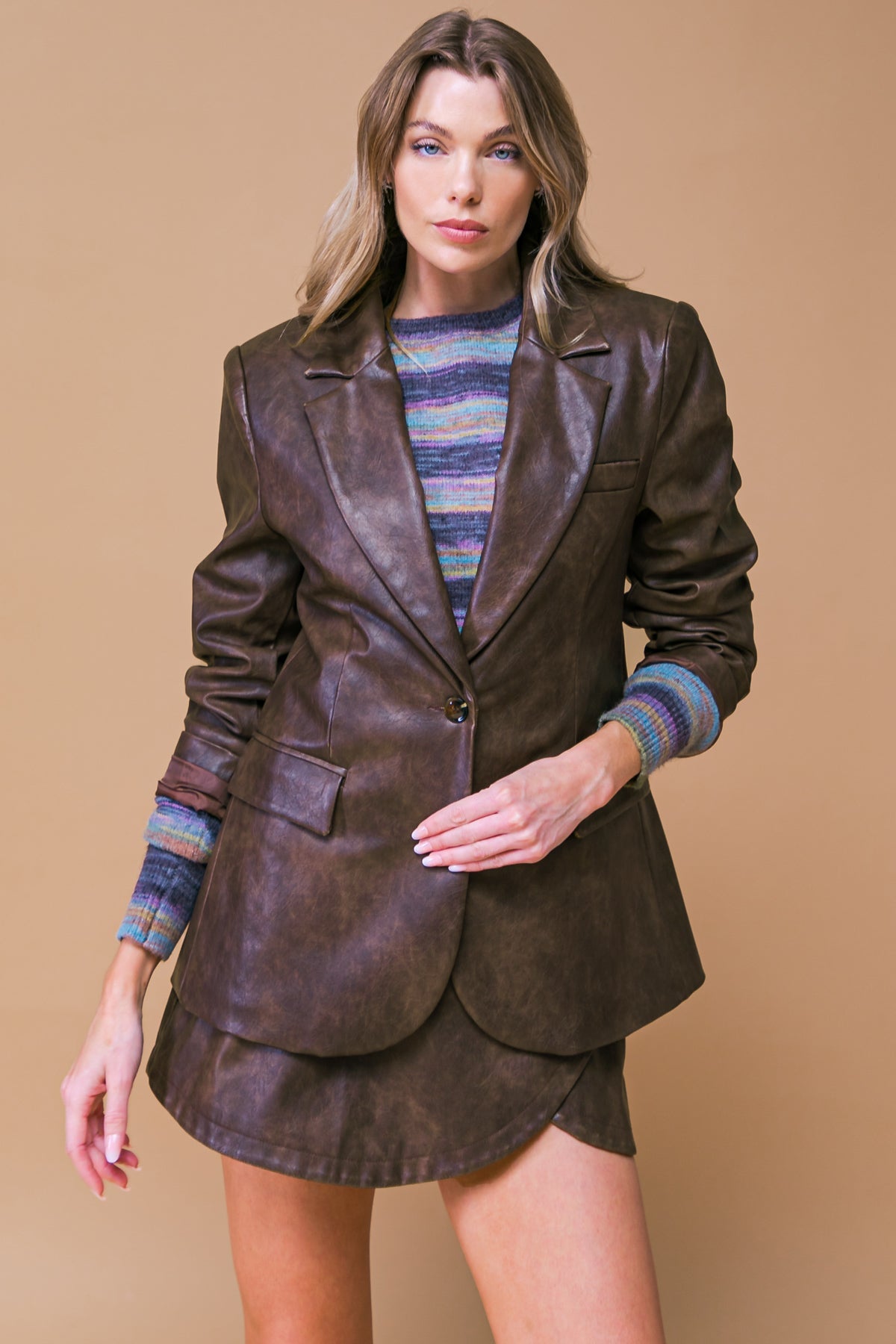 BLAZER DE PIEL SINTÉTICA DE ASPECTO EXCEPCIONAL