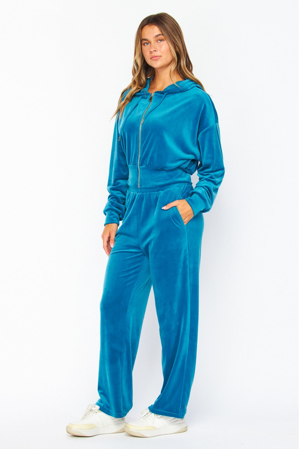 WEEKEND WARRIOR VELOUR JOGGER SET IN BLUE