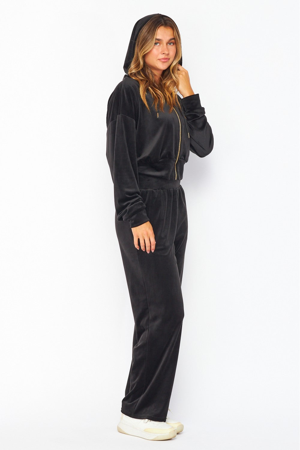 WEEKEND WARRIOR VELOUR JOGGER SET IN BLACK