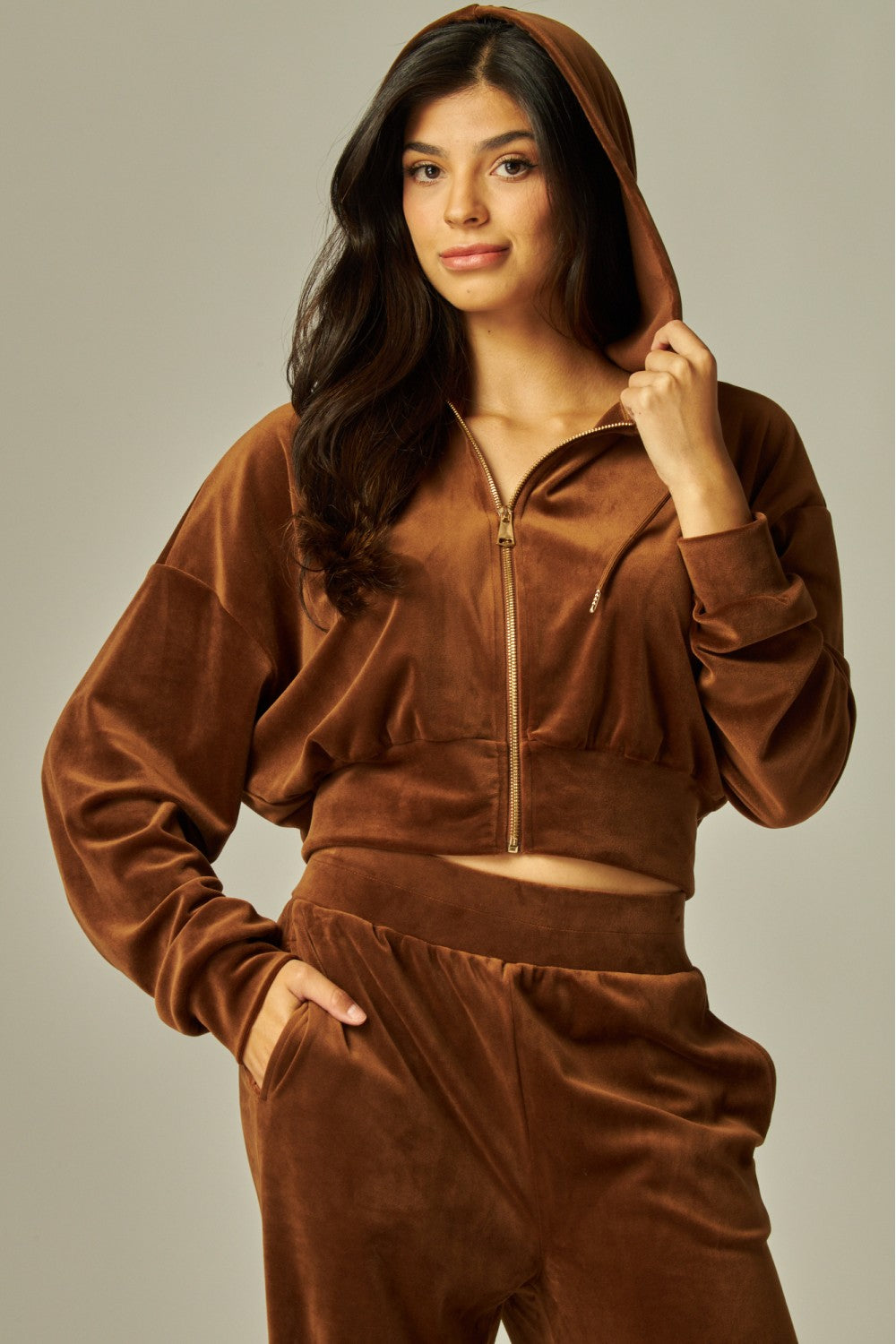 WEEKEND WARRIOR VELOUR JOGGER SET IN BROWN